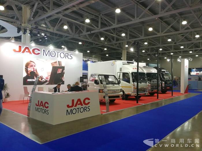 JAC参加2017年俄罗斯商用车展.jpg