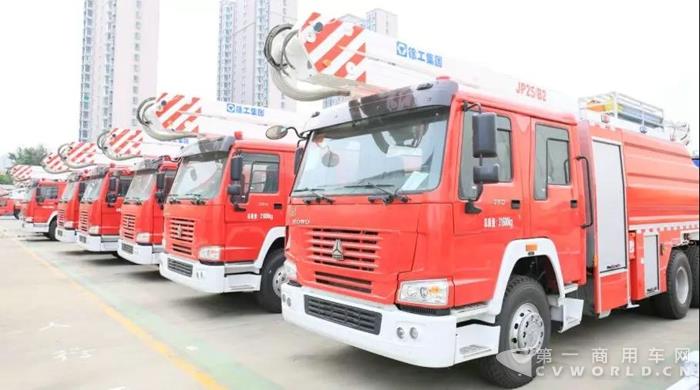 打响新年开门红 徐工V5系列消防车斩获6000万大单！1.jpg