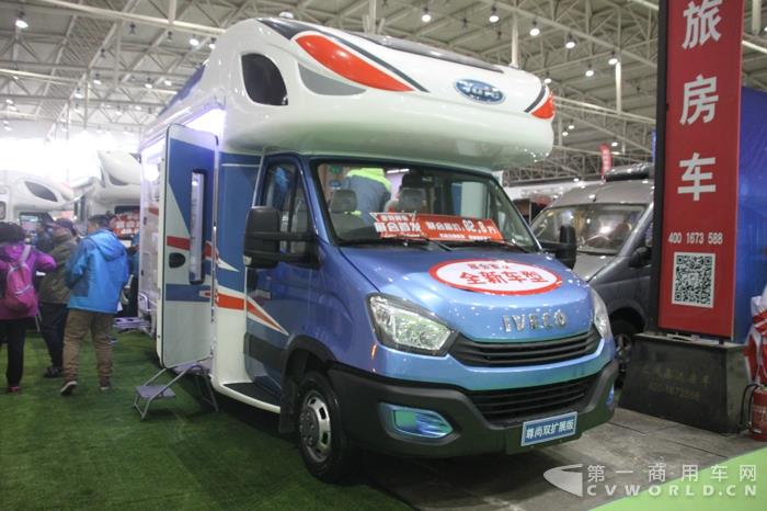 依维柯底盘房车.jpg