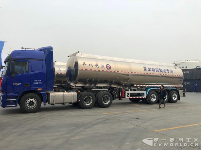 展车4.jpg