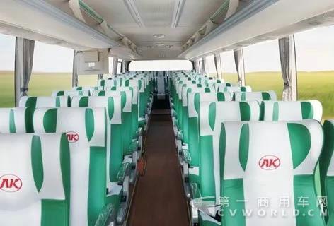 你与加纳，只差一台安凯客车的距离5.jpg