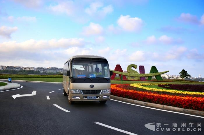 宇通T7在亚洲博鳌论坛年会担任国内外政要出行的重任2.jpg 宇通T7在亚洲博鳌论坛年会担任国内外政要出行的重任2.jpg