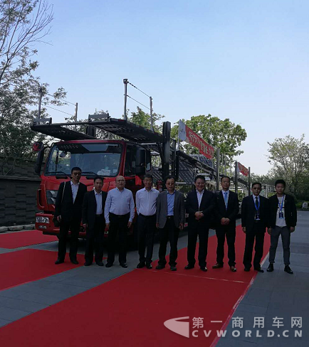 喜报：长久中置轴轿运车牵手重汽，获3000辆大单！(1)1154.png