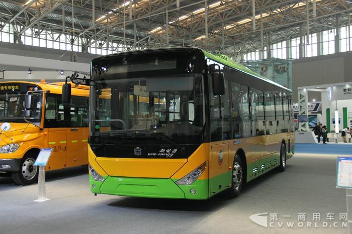 中通LCK6108EVG18纯电动城市客车.jpg