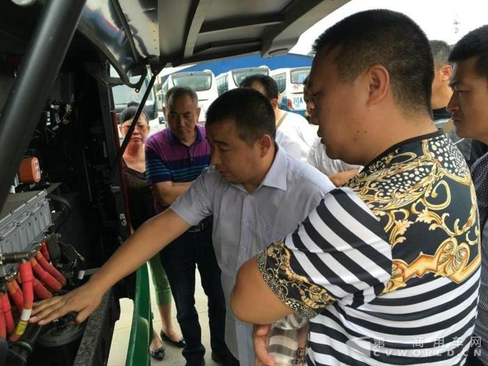 宇通售后英雄是这样炼成的3.jpg 宇通售后英雄是这样炼成的3.jpg