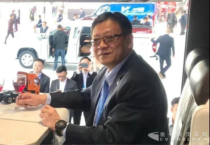 上汽红岩.jpg