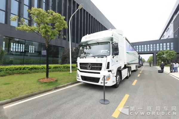 东风商用车4月份销售1.8万辆 同比增长6%2.jpg