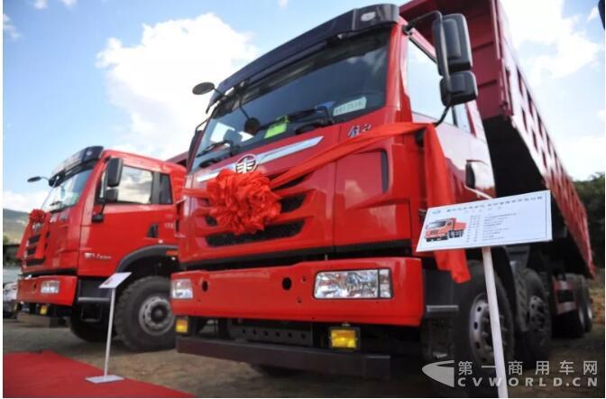 自卸车.jpg