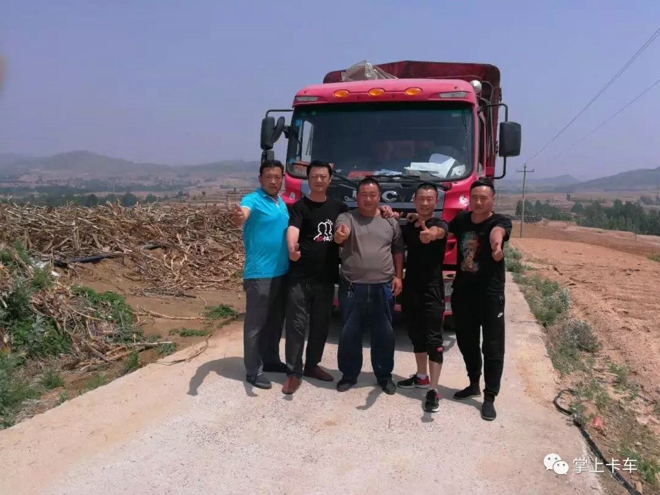 两年参与现场救援40多次 卡友安全是李俊迎最大的心愿  好司机故事2.jpg