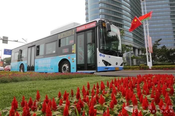 向世界展示中国方案，比亚迪客车赞助上合组织青岛峰会.jpg