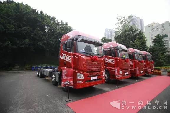 送礼、抽奖、看表演，JH6载货回馈山城的这波操作很6！.jpg