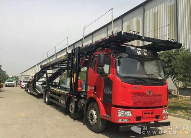 轿运车.jpg