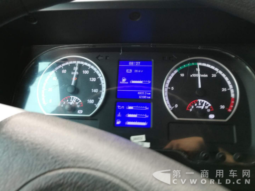格尔发四缸220马力载货车靠实力撩到老司机647.png