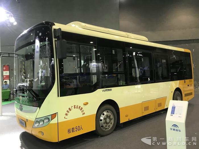 宇通E8.jpg