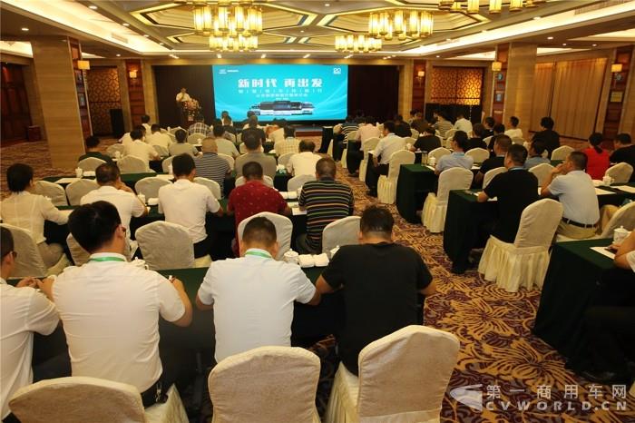 海格智慧客车体验行宜昌站现场.jpg