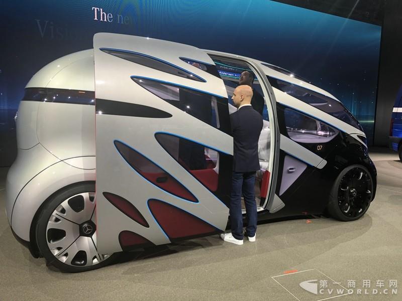 奔驰概念轻型车6.jpg