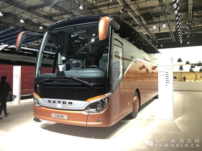 奔驰赛特拉客车7.jpg
