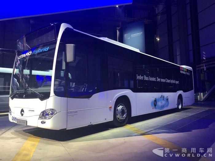 奔驰eCitaro混合动力城市客车 (2).JPG