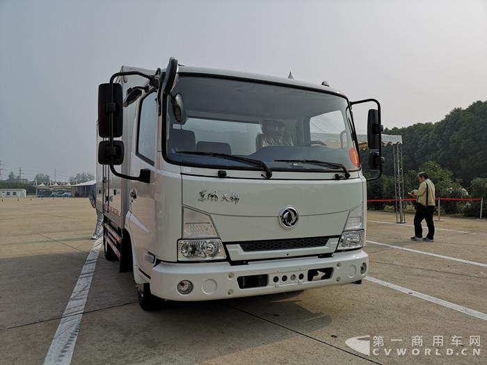 东风天锦纯电动物流车_副本.jpg