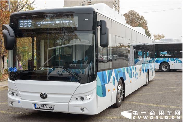 宇通纯电动客车.jpg