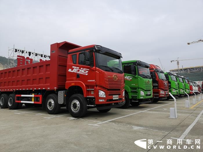 现场展车3.jpg