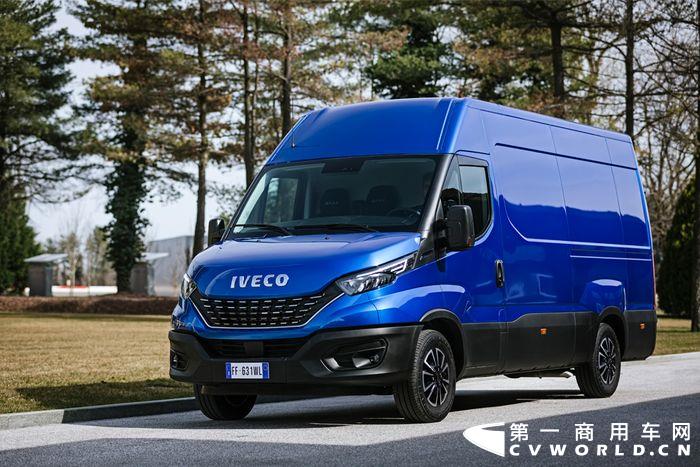 经典的依维柯轻型商用车IVECO DAILY.jpg