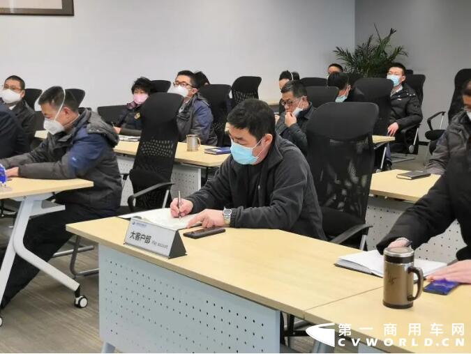 3月13日，一汽解放“战百日”营销动员会在总部大楼隆重召开。