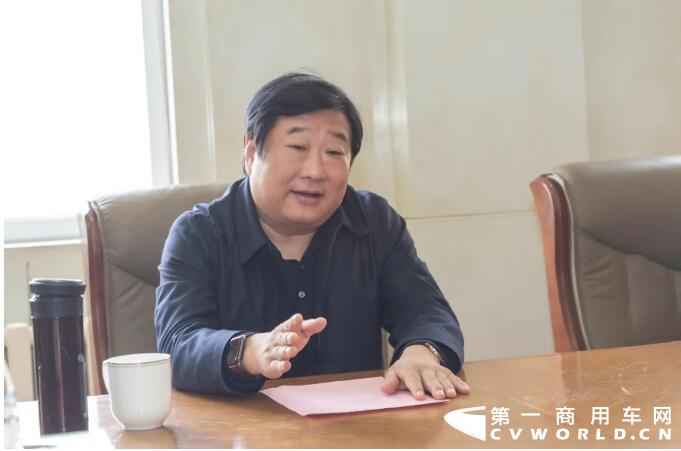 谭旭光2.jpg