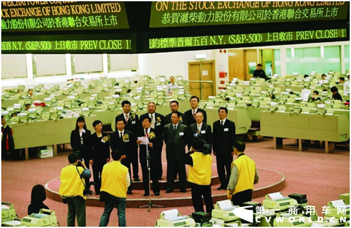 作为中国工业大省，山东因大型制造企业林立，其发展生态被称为“群象经济”，拥有海尔、魏桥、万华等多家知名企业。在众多大企业中，“潍柴系”脱颖而出，2019年以3900多亿元的营收登顶山东制造业，成为“象群”中的“头象”。