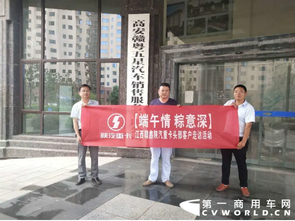 晨练晚课，站姿飒爽。精神饱满，壮志豪情。服从命令，认真学习。磨砺心志，夯实基础。蓄势赋能，再创新高。
