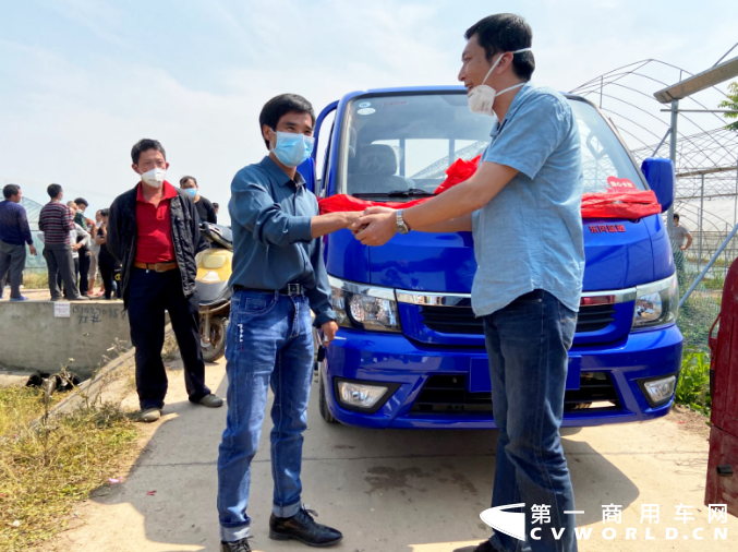 2020年伊始，各行各业都不同程度地受到了新冠肺炎疫情的冲击，身处疫情重点地区的东风汽车股份有限公司（以下简称“东风汽车股份”）也曾一度陷入困境。

