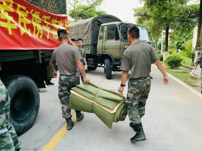 东风13.jpg