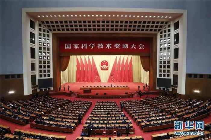 近一年来，一汽解放依托于2018年发布的全新品牌战略，六大品牌—企业品牌、产品品牌、技术品牌、服务品牌、公益品牌、生态品牌均不断发力，一步一个脚印，将旗下各项业务做精、做实，在实现“中国第一、世界一流”战略目标的征途上大踏步迈进。