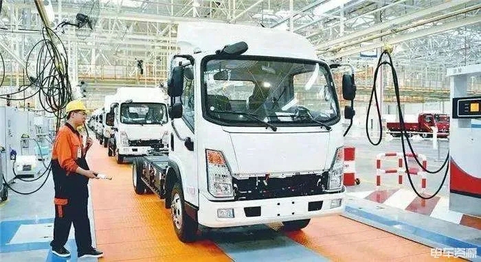 曾经的它，产品品质备受质疑、大量鱼龙混杂的品牌充斥市场。而今，标准化、模块化制造的新能源物流车品质显著提升，不仅安全性和可靠性得到保证，还缔造了一批与市场数年来发展和“洗牌”同步的新能源物流车品牌 。