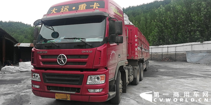 “和我开过的其他重卡车型相比，大运重卡的综合驾乘体验很好,日常运输没有问题,从心底里就有一种踏实感。”
