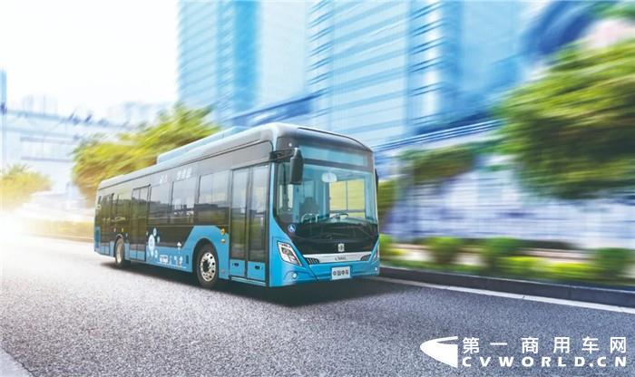 在2020年8月（2020年8月3日-2020年8月30日）的四周内，国内10家主流新能源客车品牌的“第一影响力指数”总得分为1738分，环比2020年7月（2020年6月29日-2020年8月2日）的五周得分（2316分）下滑25%，同比2019年8月（2019年7月29日-2019年9月1日）的五周得分（1010分）增长72%。
