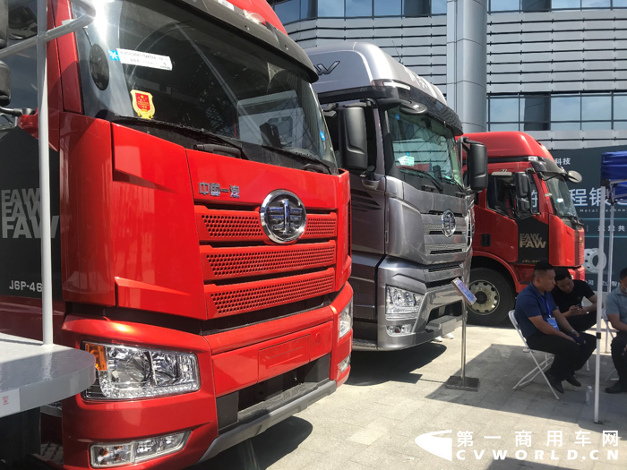 梁山专用车展7——解放展车.png