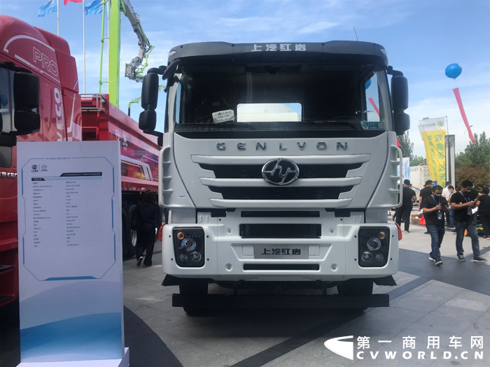 梁山专用车展9——红岩杰狮M500.png