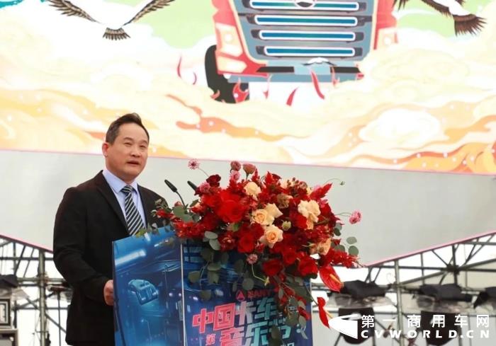 10月8日，在以“英雄归来”为主题的第二届卡车音乐节上，三一重卡搭载玉柴YC6K12柴油发动机的440马力、480马力全新车型正义版，以及三一重卡搭载玉柴YCK11N 400马力的首款国六燃气车正义版400N首发上市，标志着玉柴重卡发动机的朋友圈进一步扩大。