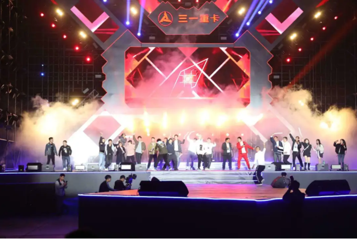 2020年10月8日，在长沙市市委宣传部指导下，由三一重卡主办，玉柴股份、赛轮集团协办的英雄归来·第二届卡车音乐节在湖南长沙三一超级工厂盛大开幕！