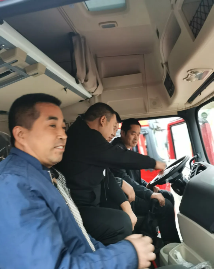 陕汽10.png