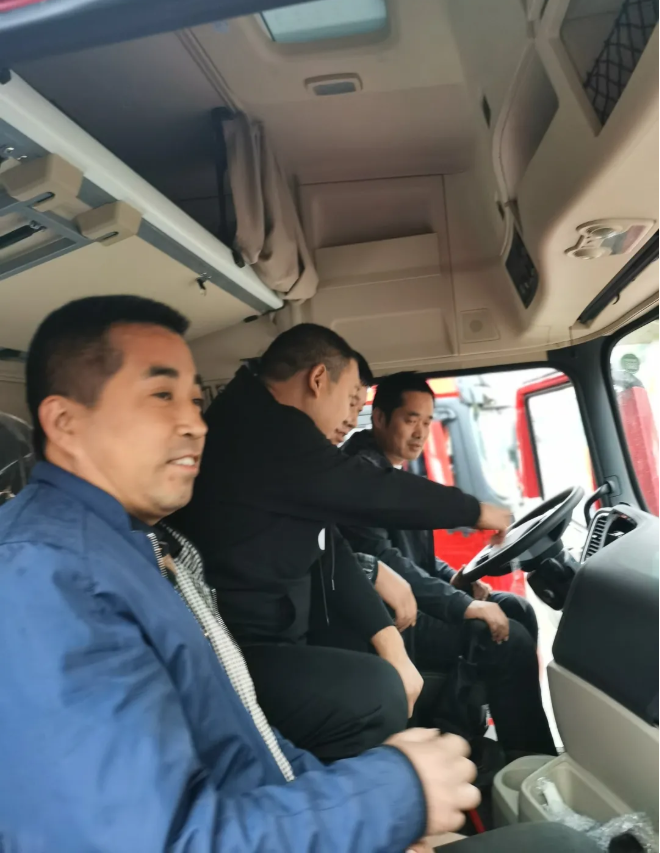 德龙8.png