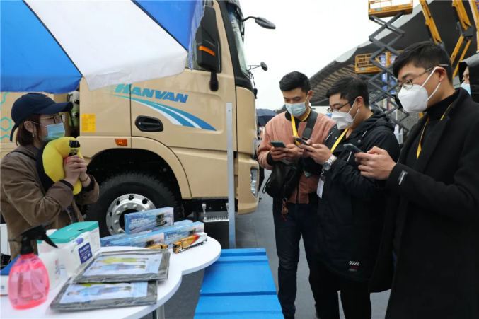 璀璨浦江，群雄闪耀。Bauma CHINA 2020，给了疫情之下的全球经济一剂强心针，是徐工高质量发展成果的集中展示，更是体现中国智造、中国人智慧的高光时刻。