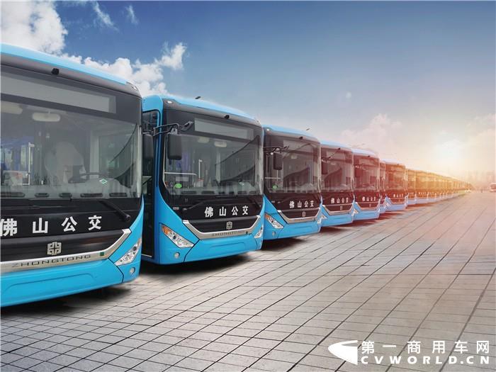2020年9月份，五部委正式联合发布《关于开展燃料电池汽车示范应用的通知》，明确规定了氢能产业发展“以奖代补”的方式，同时，燃料电池汽车城市群示范政策正式落地。