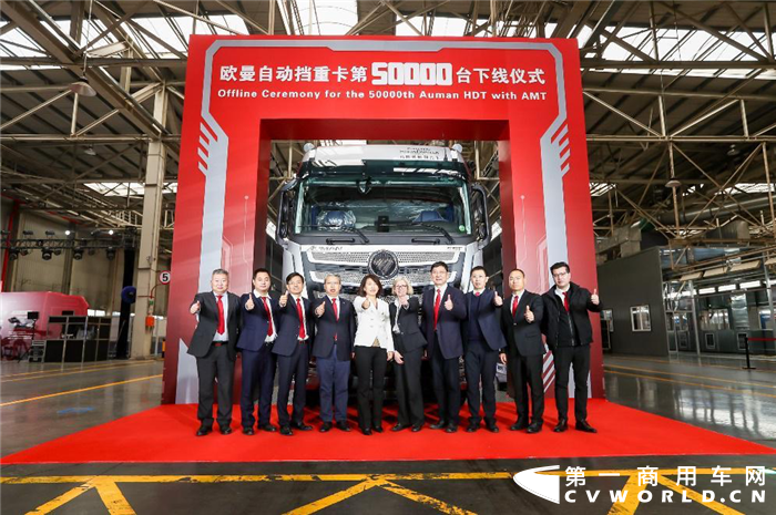 3月2日，福田汽车发布2月销量公告显示，2月，福田汽车销量40,055辆，对比去年同期14,124辆，暴涨183.6%。从细分市场看，福田汽车在重卡、中轻卡、皮卡、商务车、客车、新能源等领域均迎来强劲增长态势，市场涨势喜人。