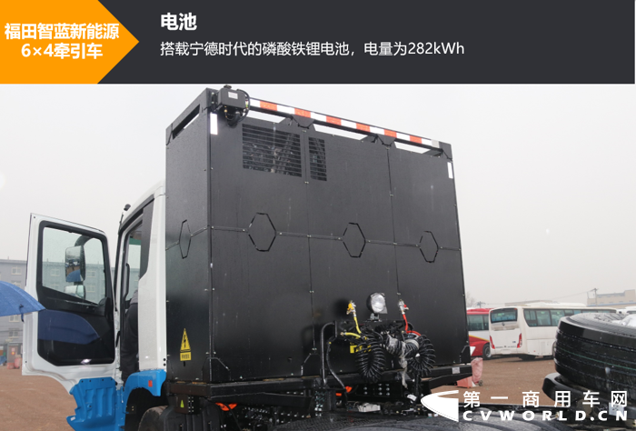 自纯电动重卡问世以来，其存在的运营效率低、续航里程短、购置成本高、电池性能忧虑等问题常被行业内的人所诟病，也由此导致其在国内推广普及上面临一定的难题。为了解决这些痛点，业内探索出了换电模式，这种模式除了能让用户在使用上更加便利外,还在电池寿命管理、成本等方面有诸多优势，为纯电动重卡的推广开辟了新的道路。