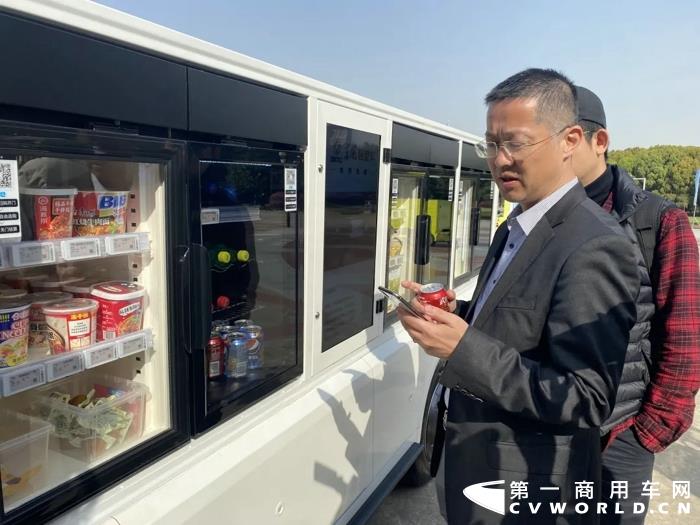 东风无人驾驶货柜车6.webp.jpg