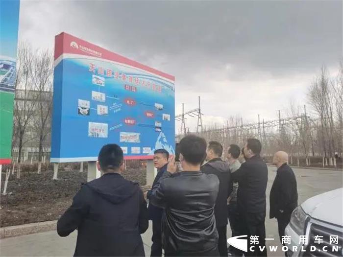 陕汽重卡1.jpg