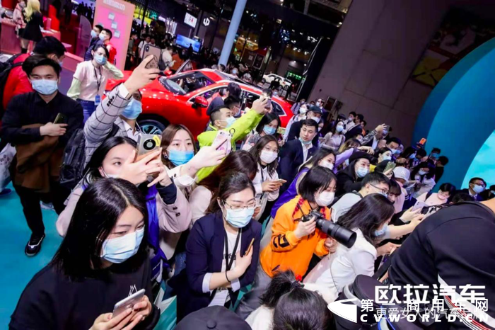 超强舰队 长城汽车携手甄子丹、张涵予、张彬彬、姚安娜等明星强势亮相2021上海车展26.png