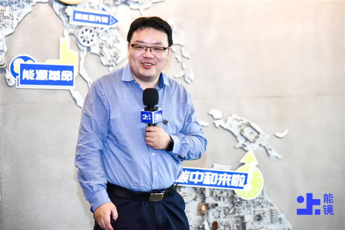 2021年4月23日，新能源领域先锋人物媒体「能镜」联合搜狐汽车一起，在北京汽车博物馆，以「无生态・不存活」为主题，邀请对产业具有深刻理解行业先锋，从宏观、投资、技术、以及对生产生活方式带来的影响等多元视角，探讨了如何在更开放的世界，构建极具效率、切实可行的氢能生态体系，并希望以这样的力量推动产业健康向前向上发展。
